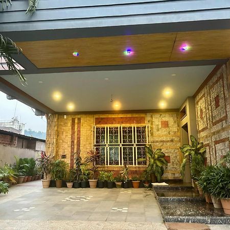 Krishna Shree Guest House グワーハーティー エクステリア 写真