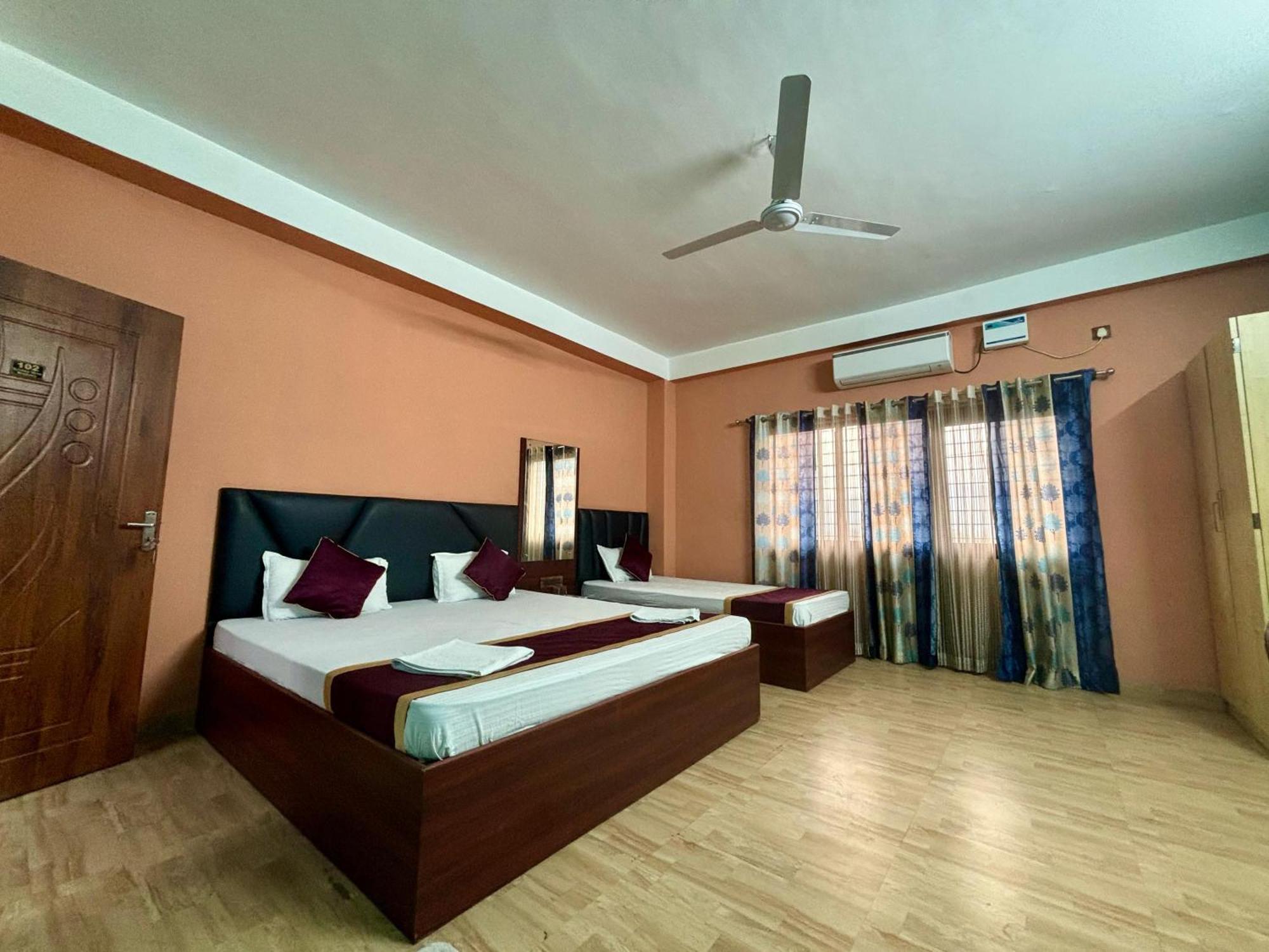 Krishna Shree Guest House グワーハーティー エクステリア 写真
