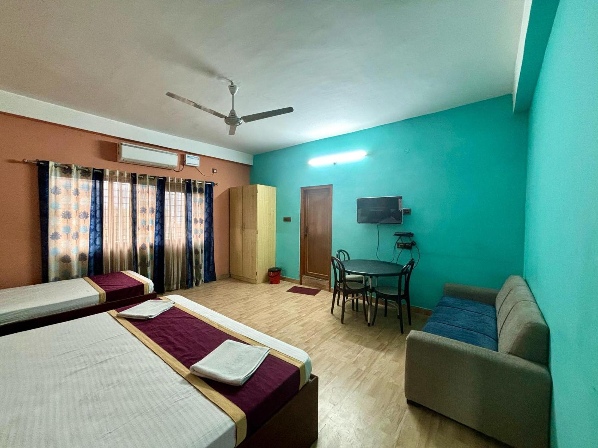 Krishna Shree Guest House グワーハーティー エクステリア 写真
